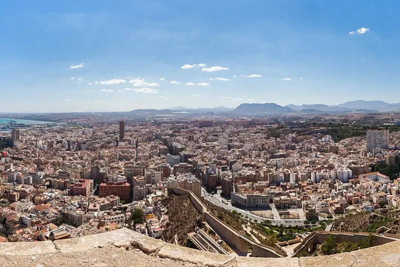 A panorama over Alicante and its castle