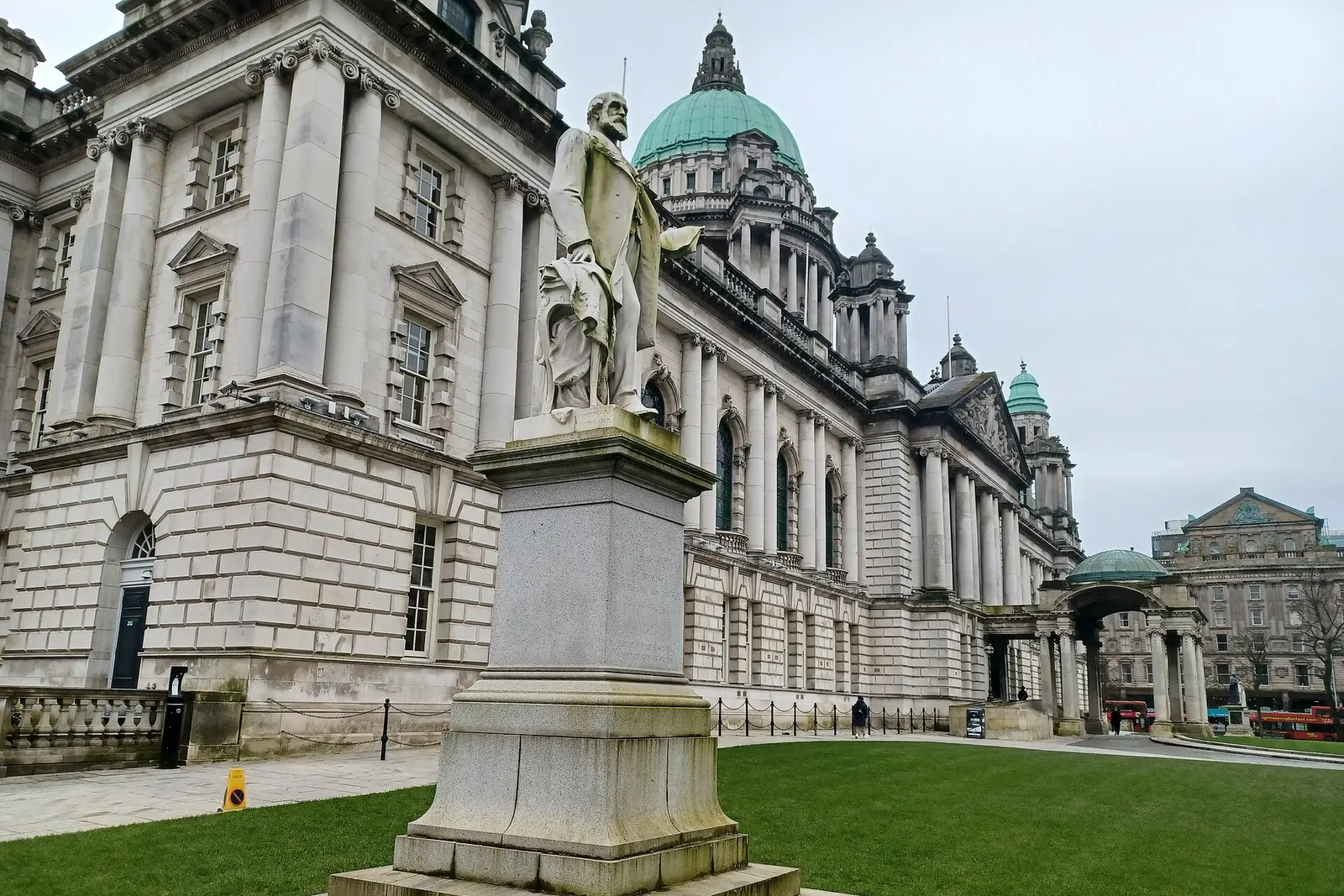 Belfast City Hall and the Titanic Memorial statue in the grounds