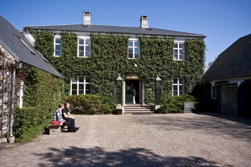 The Louisiana Museum's vine-covered courtyard building