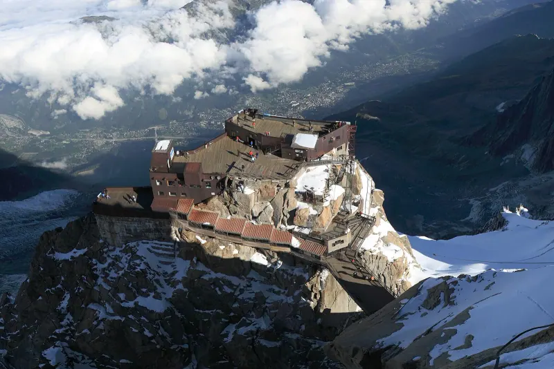 A mountain refuge on the rocks below Aiguille du Midi