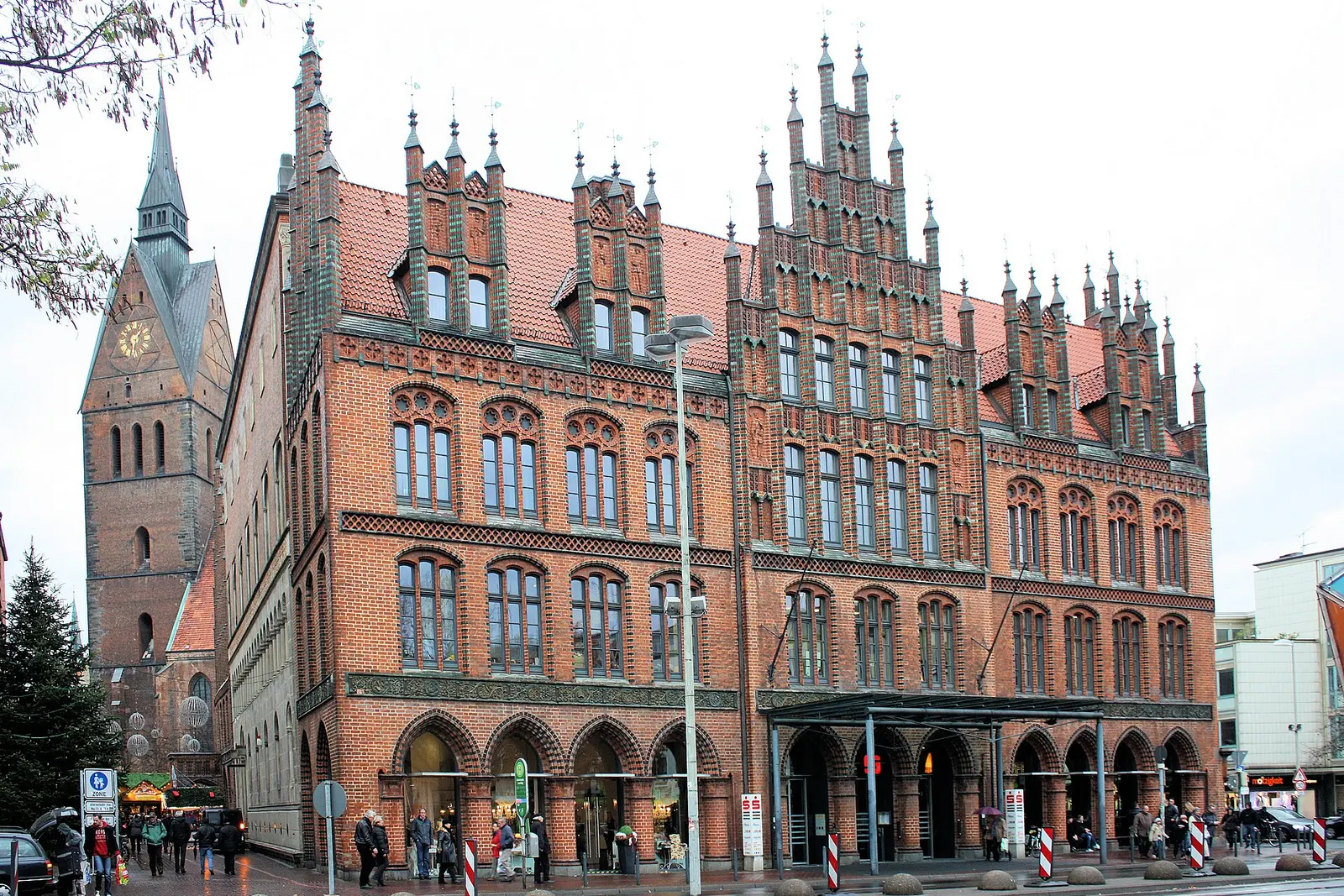The Altes Rathaus and the Marktkirche tower