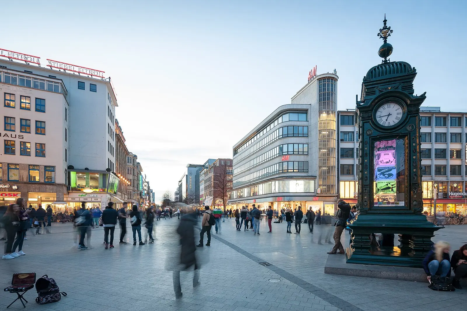 The Kropcke clock in the city center