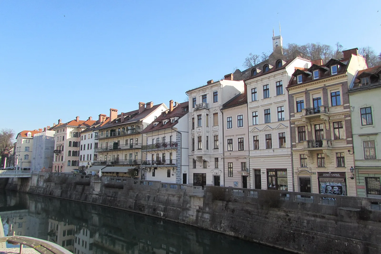 Ljubljanica embankment below the castle hill