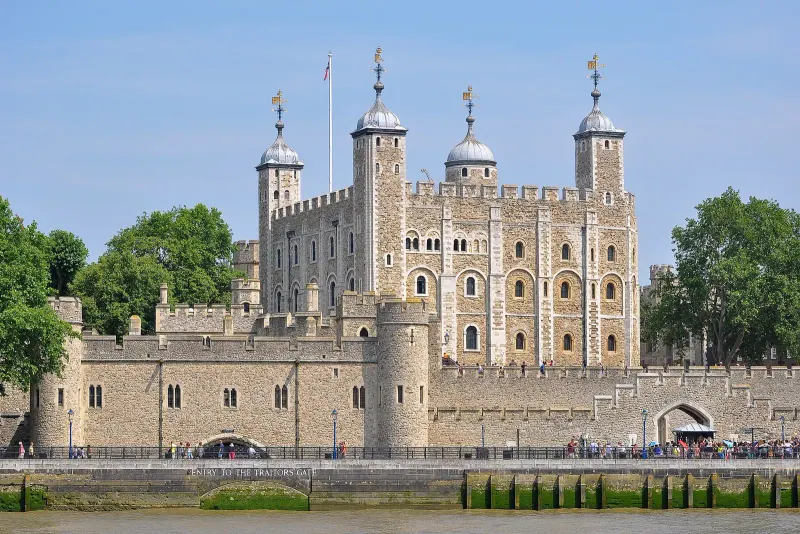 The White Tower and the walls of the Tower of London