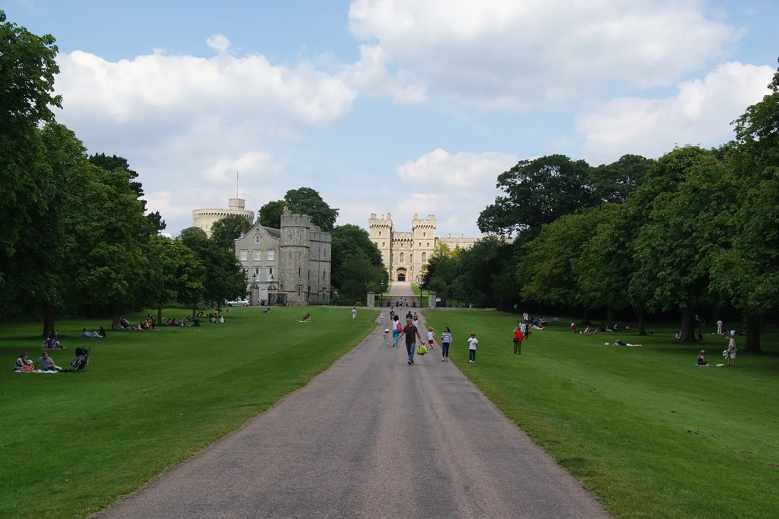 The Long Walk leading to Windsor Castle