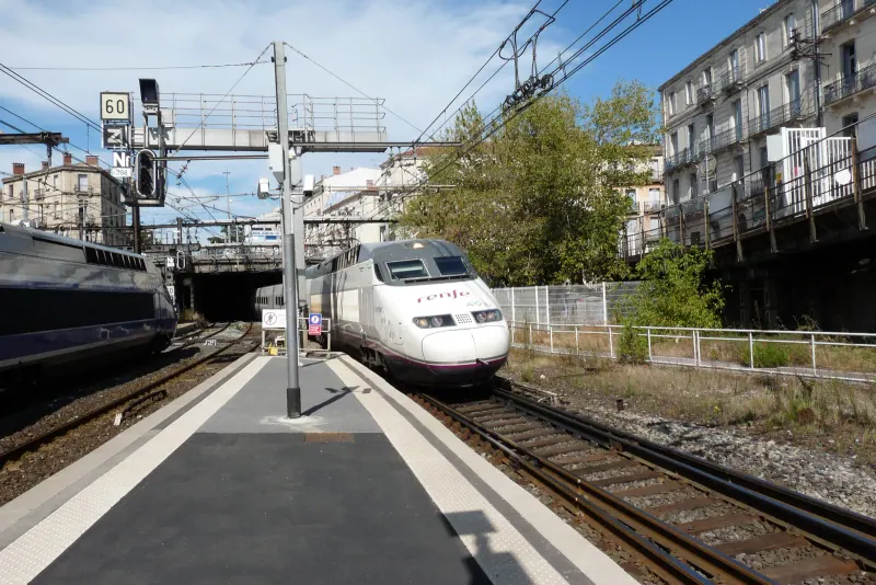 An AVE high-speed train arriving at Montpellier Saint-Roch station