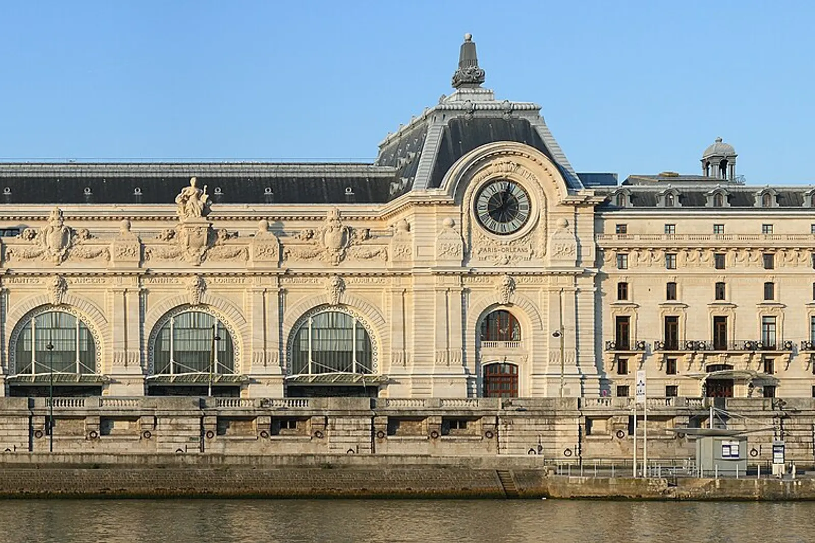 The Musée d'Orsay's facade along the Seine