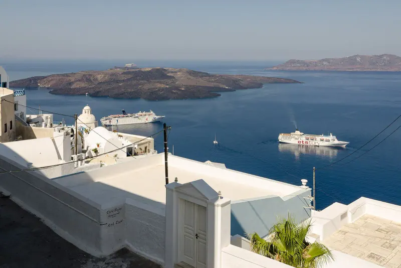 Whitewashed houses on the caldera rim at Firostefani, Santorini
