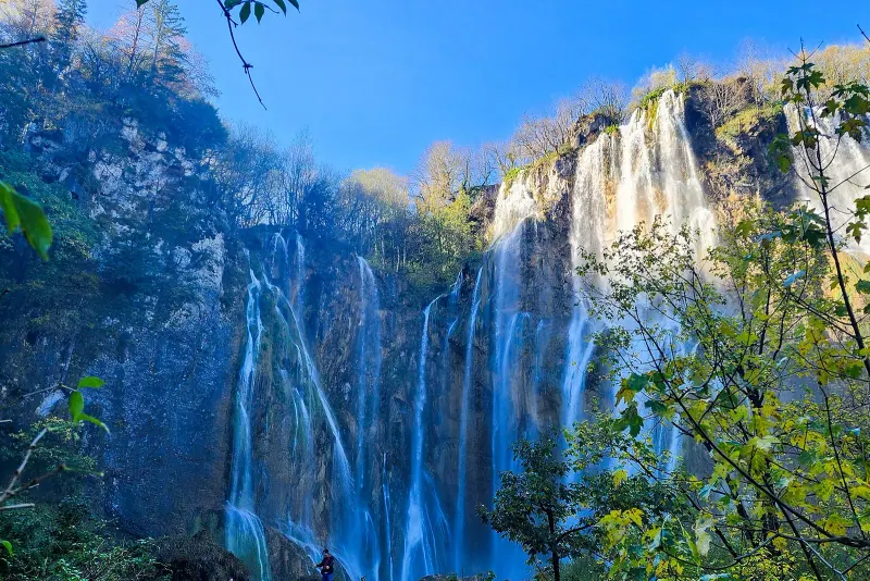 Waterfalls between the lakes at Plitvice